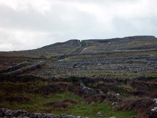 Dun_Aengus_Pathway