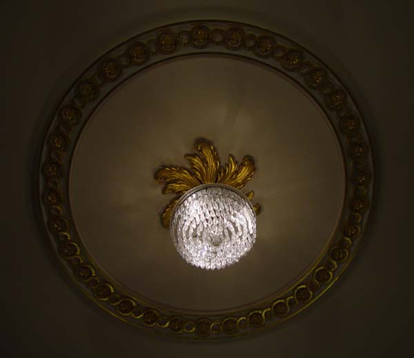 Dublin_Castle_Waterford_Teardrop_Chandelier