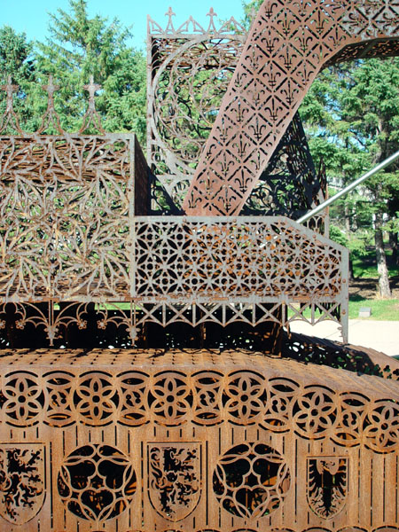 Gothic_Backhoe_(Detail_I)